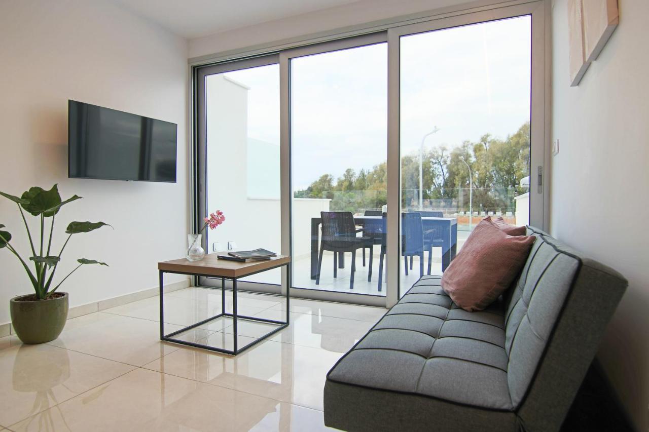 Phaedrus Living - Seaside Luxury Flat Harbour 110 Apartment Paphos Ngoại thất bức ảnh
