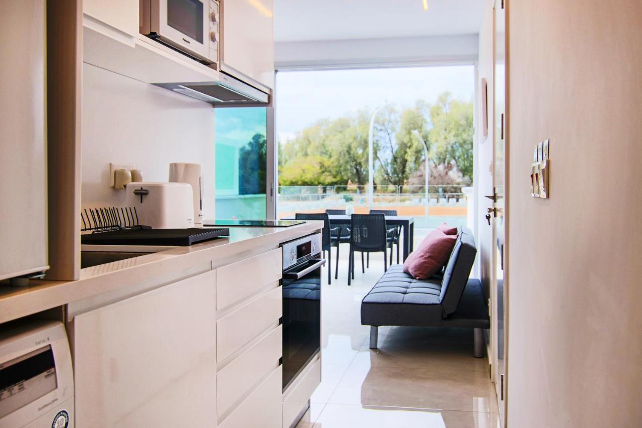 Phaedrus Living - Seaside Luxury Flat Harbour 110 Apartment Paphos Ngoại thất bức ảnh