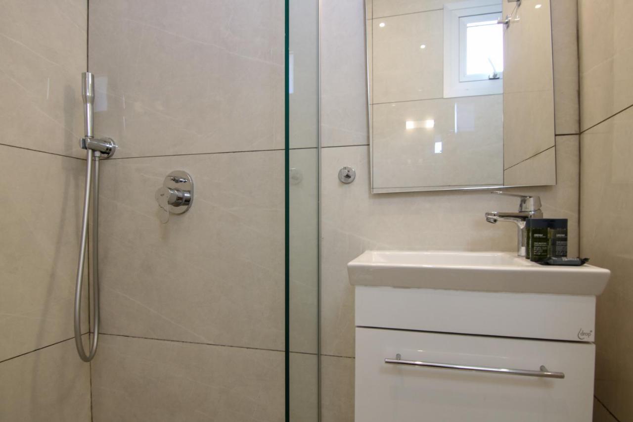 Phaedrus Living - Seaside Luxury Flat Harbour 110 Apartment Paphos Ngoại thất bức ảnh